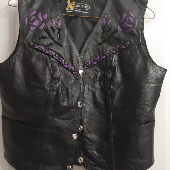 Xelement  Women's Black Leather Biker Vest - Picture 2 of 9